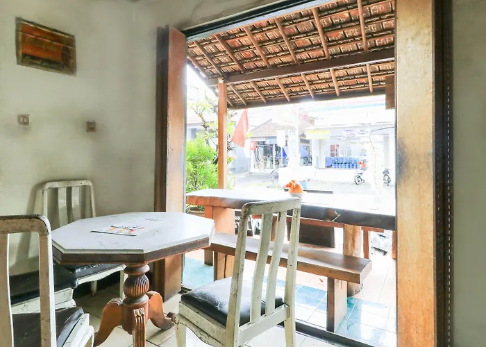 Halaman Depan Ubud