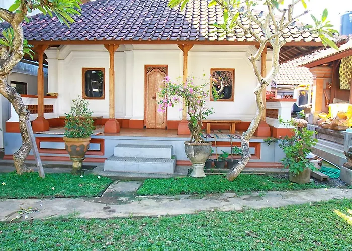 Halaman Depan Ubud
