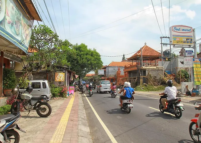 Halaman Depan Ubud